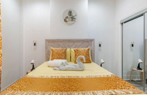 Golden Pearl with all you need within and around - Photo 5