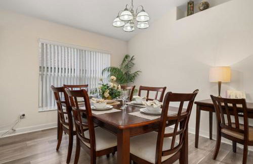 Peaceful yet perfect location, private pool home - Foto 7