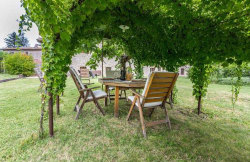 Casa ridente nella valle del Menotre con giardino - Photo 31