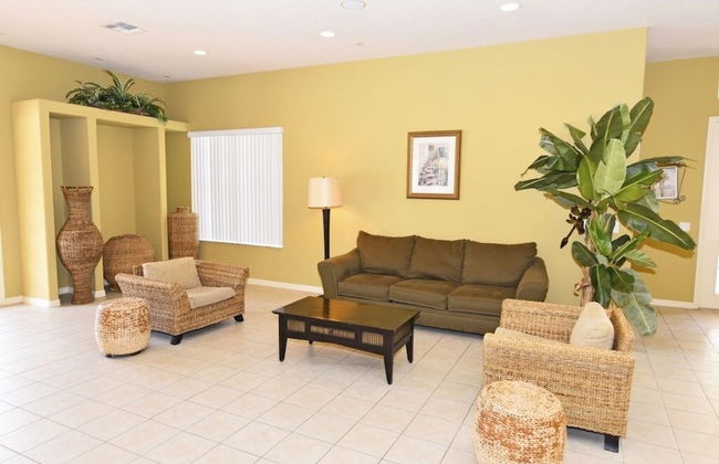 Lakeside 4-bed Pool Home At Villa Sol 4 Bedroom Home by Redawning - Foto 10