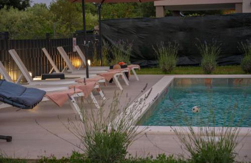 Poolside Holiday House - Foto 37