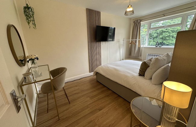 Charming 2-bed Apartment in Danbury, Essex - Foto 5