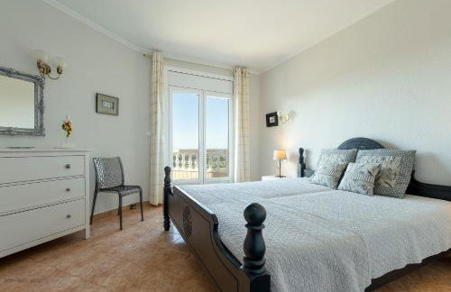 V013 - VILLA MAS ISAAC - Palau Saverdera - Foto 23