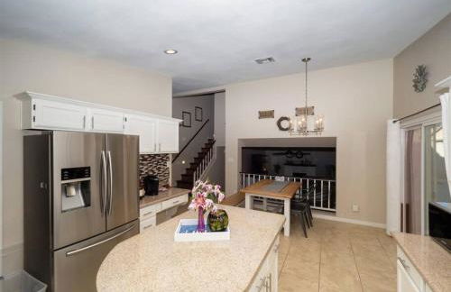 Spacious house with pool heater, hot tub, billiards - Foto 11