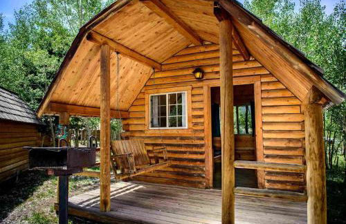 Colorado Glamping Adventures in Golden Gate Canyon Park, in this Cute Cabin Rental - Foto 4