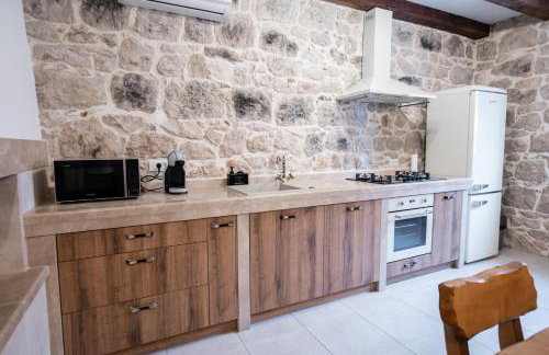 Didova kuća, Holiday home with Private pool near Rogoznica,Sleeps 9 - Foto 74