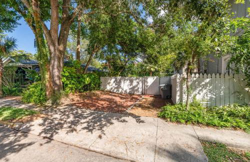 Historic Comfort l Walk to DNTN l Fire Pit - Foto 45