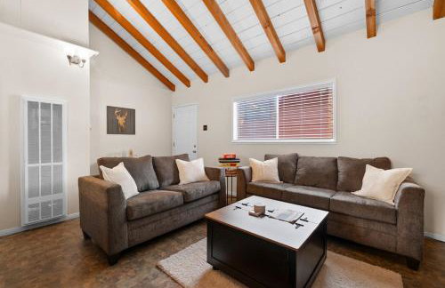 Bluebird Cabin, Indoor Fireplace, Next to Lake! - Foto 3