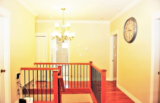 Vancouver West Private House Second Floor - Photo 13