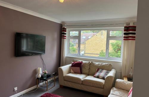 A Home from Home -2 Bed Flat & Free Driveway Parking - Foto 23