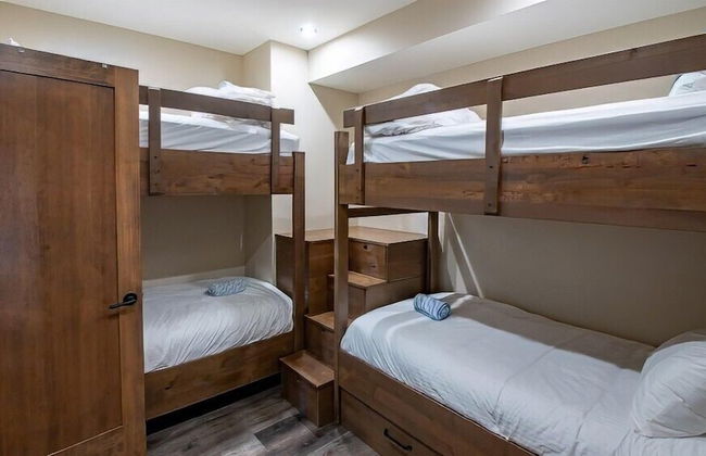 Snow Creek Cabins by Fernie Lodging Co. - Photo 50