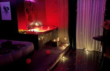 One Night Love Room Unique - Photo 11