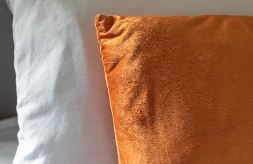 Milton Stays - Cosy 2 Bed House, 2 Floors, 15 min Walk to City Center, for up to 6 - Period Features, Cottage Style, Fireplace, Superfast Wi-Fi, Private Garden, Free On Street Parking - Foto 32