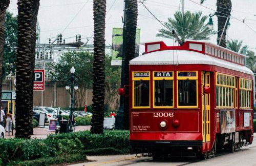 Downtown Nola 2bd 2bth Condo - Photo 10