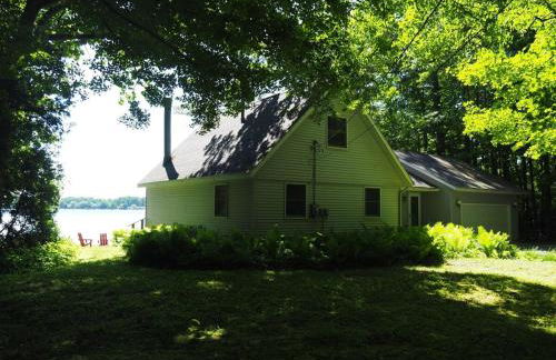 A Short's Walk - Lakefront w Spa & Kayaks! - Foto 17