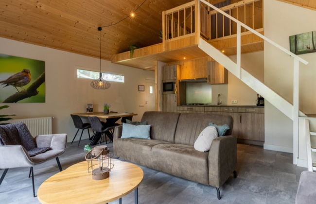 Forest Lodge in Nature With Pond Views - Foto 13