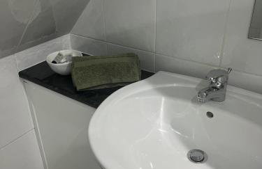 The Bee Hive Hotel - Foto 17