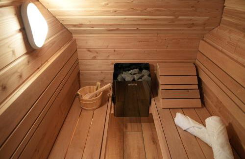 Evasion chic, spa et sauna sous les toits - Foto 13