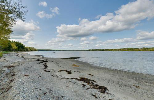 Beachfront Brooklin Studio with Private Balcony! - Photo 22