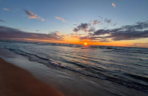 Cottage Apartment by Lake MI w private Hot Tub! - Foto 7