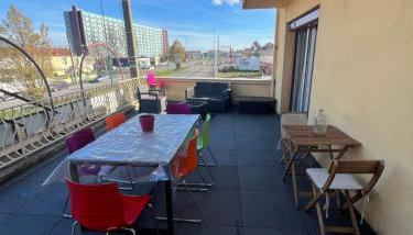 Le Toit des Volcans - 8 couchages - Terrasse privée et Wifi - Foto 2