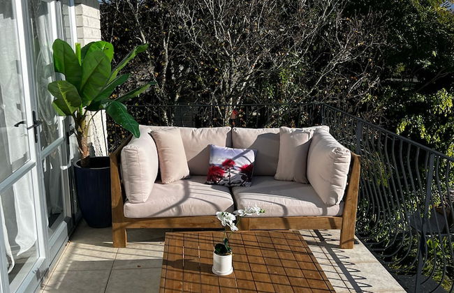 Waiake Beach Apartments - Photo 10