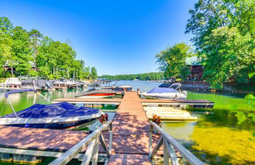 Walk to Lake Keowee Idyllic Six Mile Cabin! - Foto 26