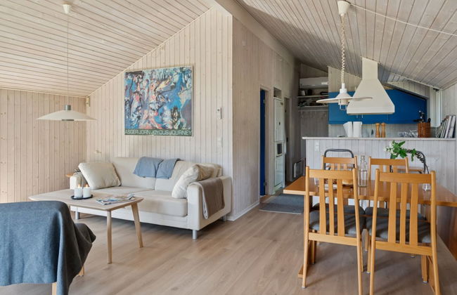 "Thrym" - 200m from the sea - Foto 23