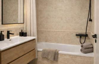 Schöne Unterkunft mit Pool und Terrasse. - Foto 28