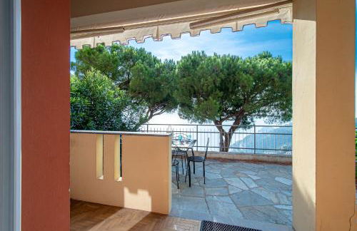 Giardino, Piscina e Posto Auto - Relax con Vista Mare - Foto 10