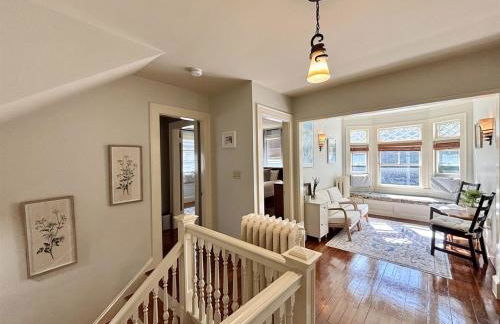 Big New England Family Home; walk to beach, shops - Foto 25