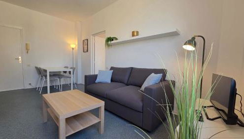 LX137 1-Bedroom - Downtown Nice - Mobility Lease - Photo 4