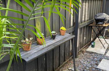 Centrally Located SOHO Retreat Walk to UT & Dining - Foto 47