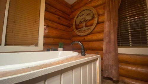 Historic Log Cabin #14 at Horse Creek Resort - Foto 5