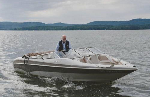 Rustic Chic Alabama Cabin w Loft Fire Pit Pet Friendly Fenced Yard Lake Guntersville - Lucky Lodge - Foto 54