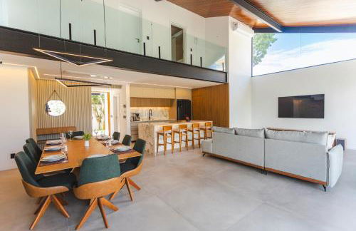 Luxury House in Gated Community with Pool near Beaches! - Foto 7