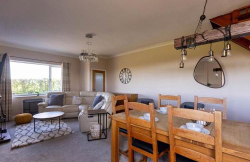 Spacious 4-Bed Lake District Getaway for Groups - Foto 8