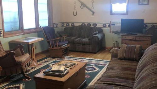 Cozy Cottage Rental for Six on a Working Ranch in Crawford, Nebraska - Foto 2