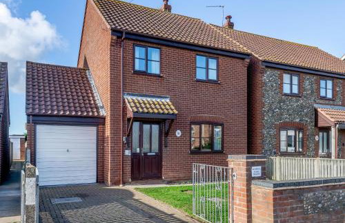 Lavender Cottage - Photo 1