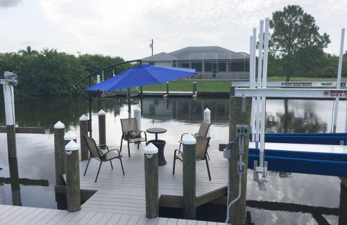 Luxury Waterfront Home With Heated Pool & Hot Tub - Foto 9