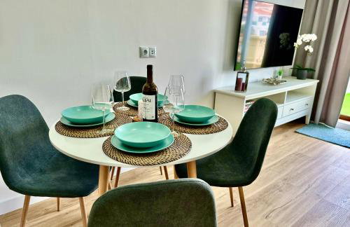 Costa Adeje - Amazing Ocean And Teide View - Fast WiFi, Air Con - Photo 22