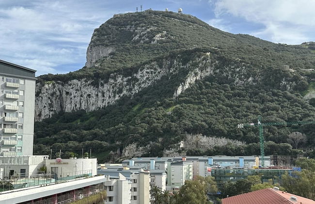 Britain in the Sun at Luxurious Ocean Village - Foto 25