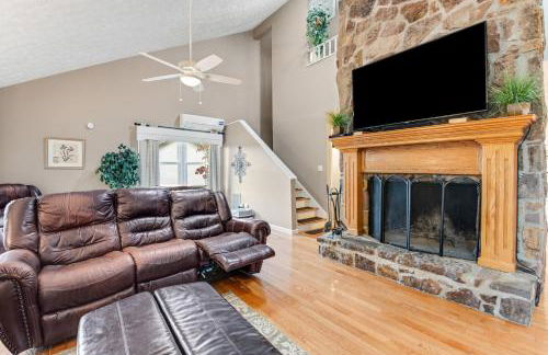 Lakefront Home Dock Covered Deck Fire Pit Dogs OK - Foto 7