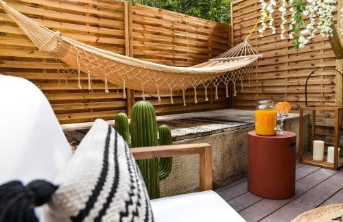The Majestic Garden Suite - Photo 80