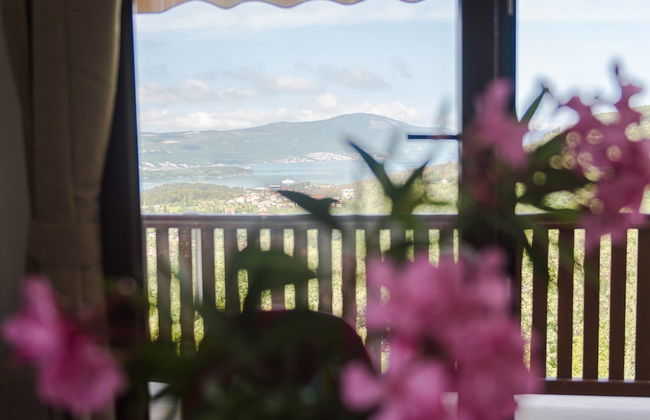 Sunset Holiday Home - Photo 5