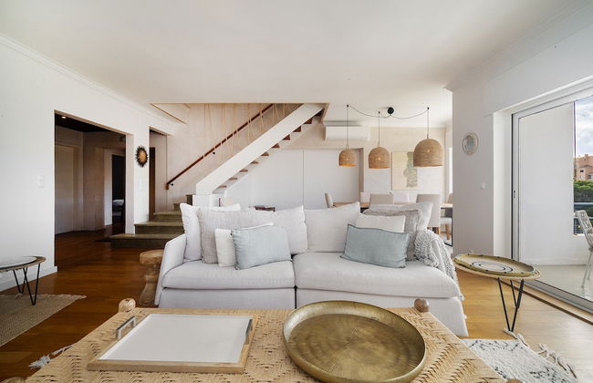Stylish Sunny Penthouse Near Cascais Center & Greenspace - Photo 1