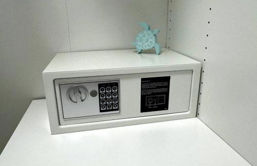 BRAND NEW! Lovely 1 Bedroom with Pool by the Beach - Foto 36