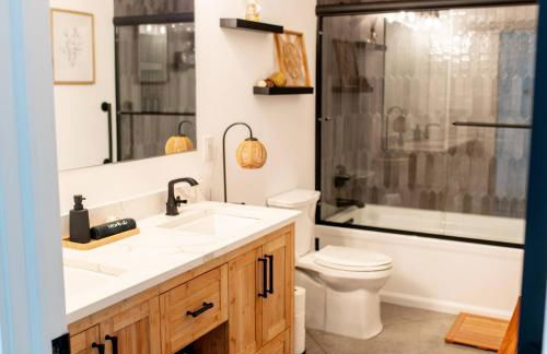 Luxury Barndo with Hot Tub, Indoor Sports Court, Private Acreage, and Near Notre Dame - Foto 35