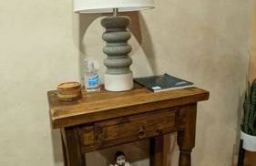 Enchanted Casita with Private Outdoor Hot Tub and Patio, Near Santa Fe Plaza, Sleeps 4 with free parking - Foto 14