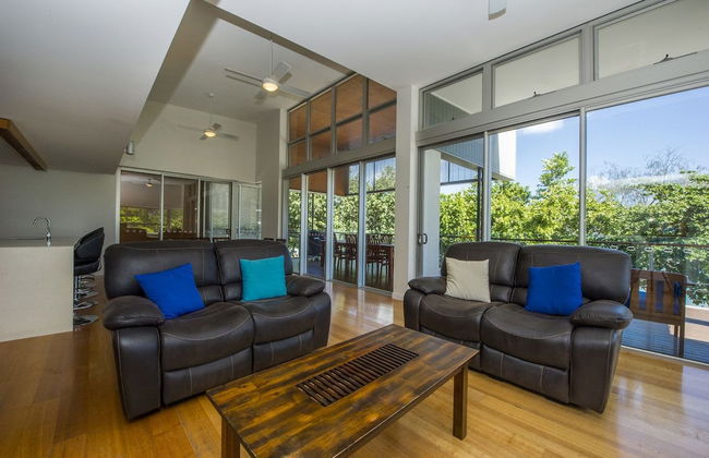 Maggies Beachfront Apt. 12 - Photo 9